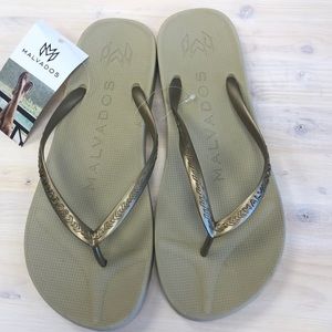Malvados flip flops NWT